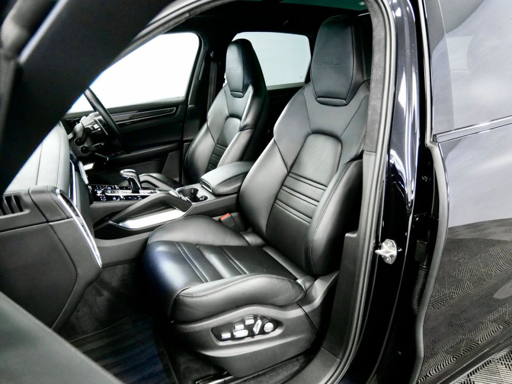 2020 Porsche Cayenne