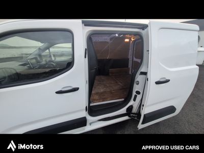 2022 Peugeot Partner