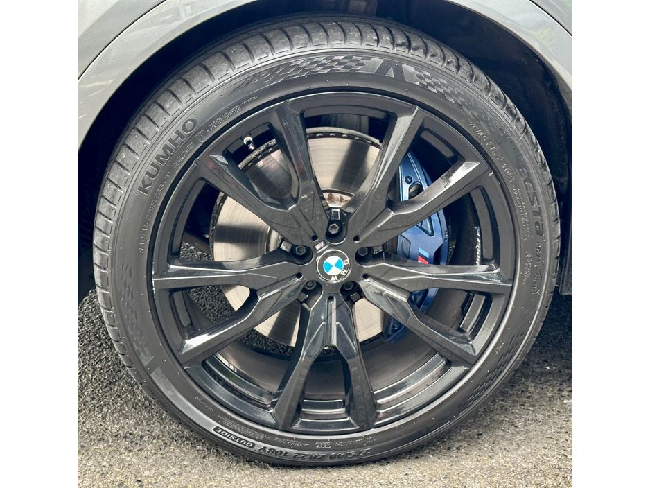 2024 BMW X7