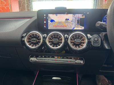 2025 Mercedes-Benz EQA