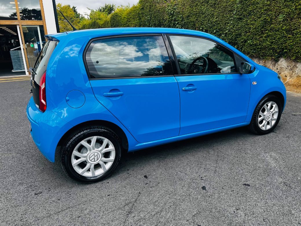 2015 Volkswagen up!