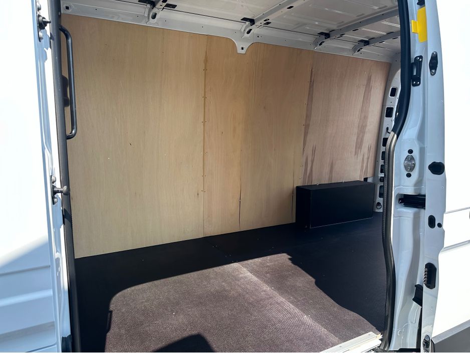 2025 Renault Master