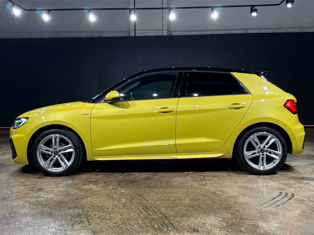 2022 Audi A1