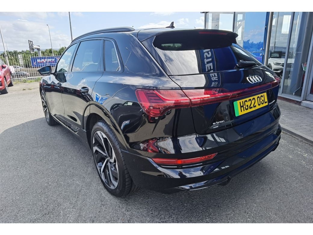 2022 Audi e-tron