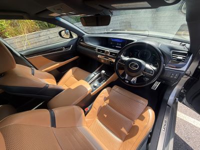 2017 Lexus GS 300H