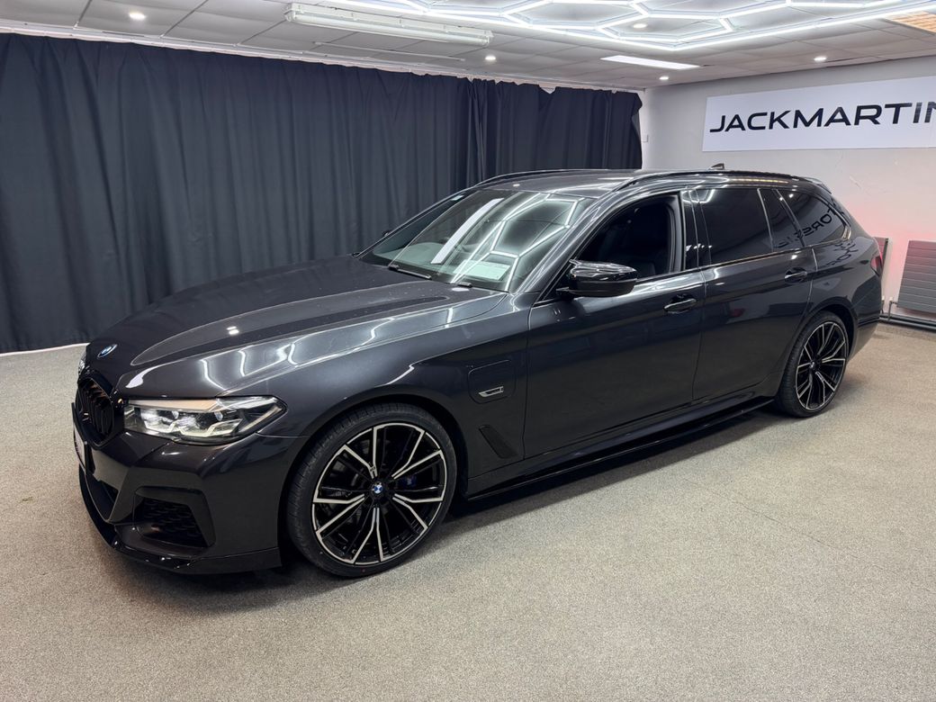 2022 BMW 5 Series