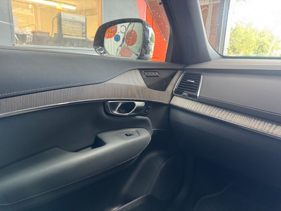 2023 Volvo XC90