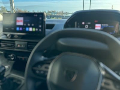 2025 Peugeot Partner