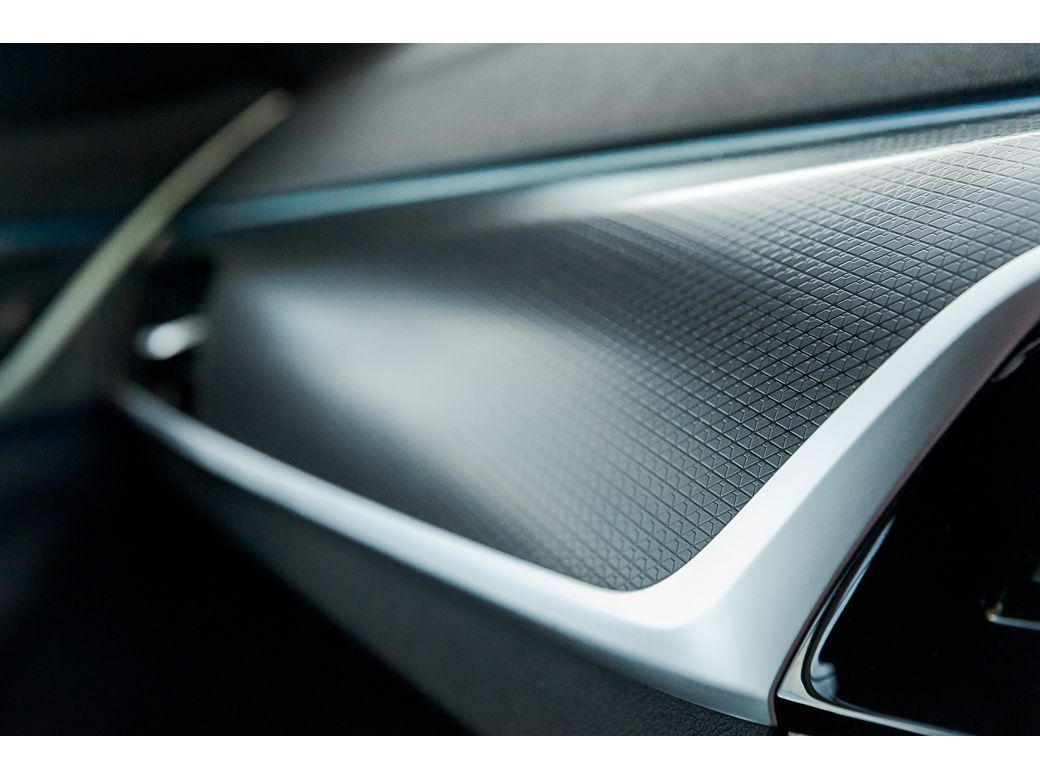 2023 BMW 530