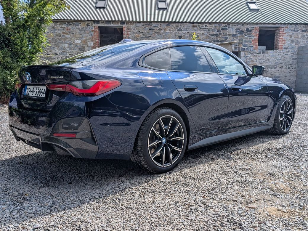 2022 BMW i4