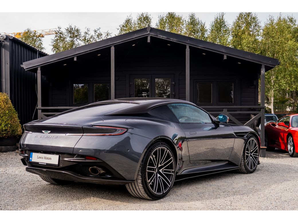 2024 Aston Martin DB12