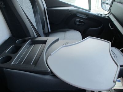 2023 Nissan Interstar
