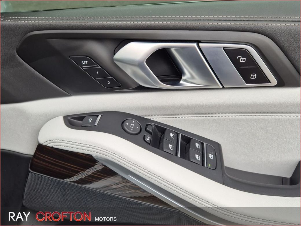 2025 BMW X5
