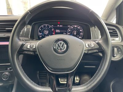 2019 Volkswagen Golf