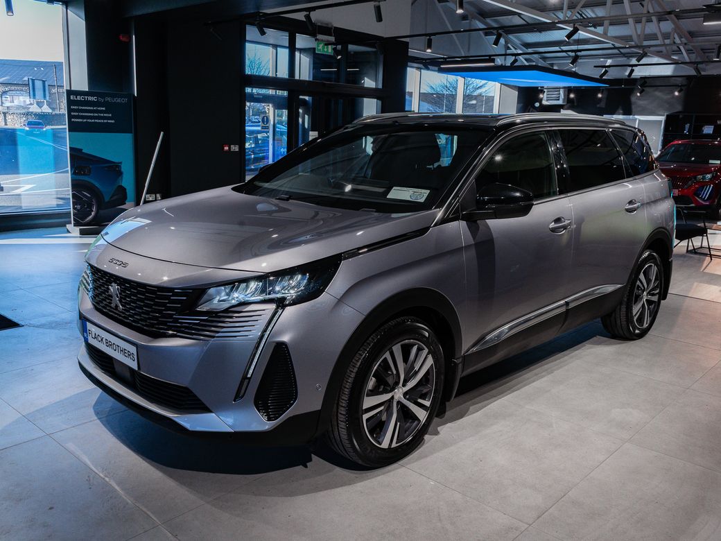 2024 Peugeot 5008