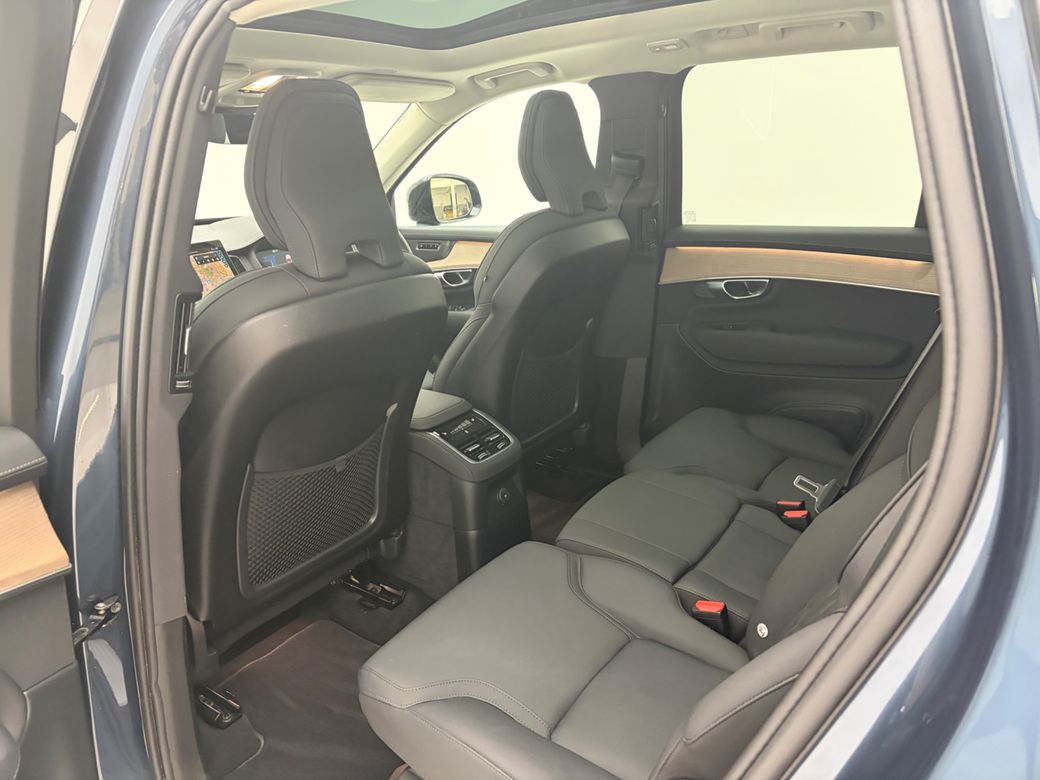 2025 Volvo XC90