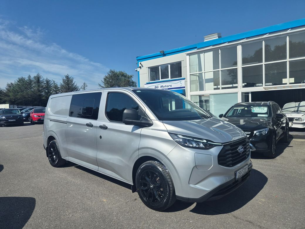 2025 Ford Transit Custom