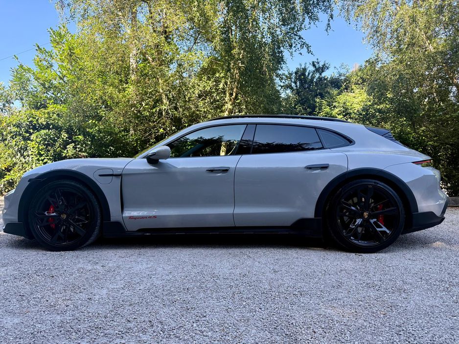 2023 Porsche Taycan