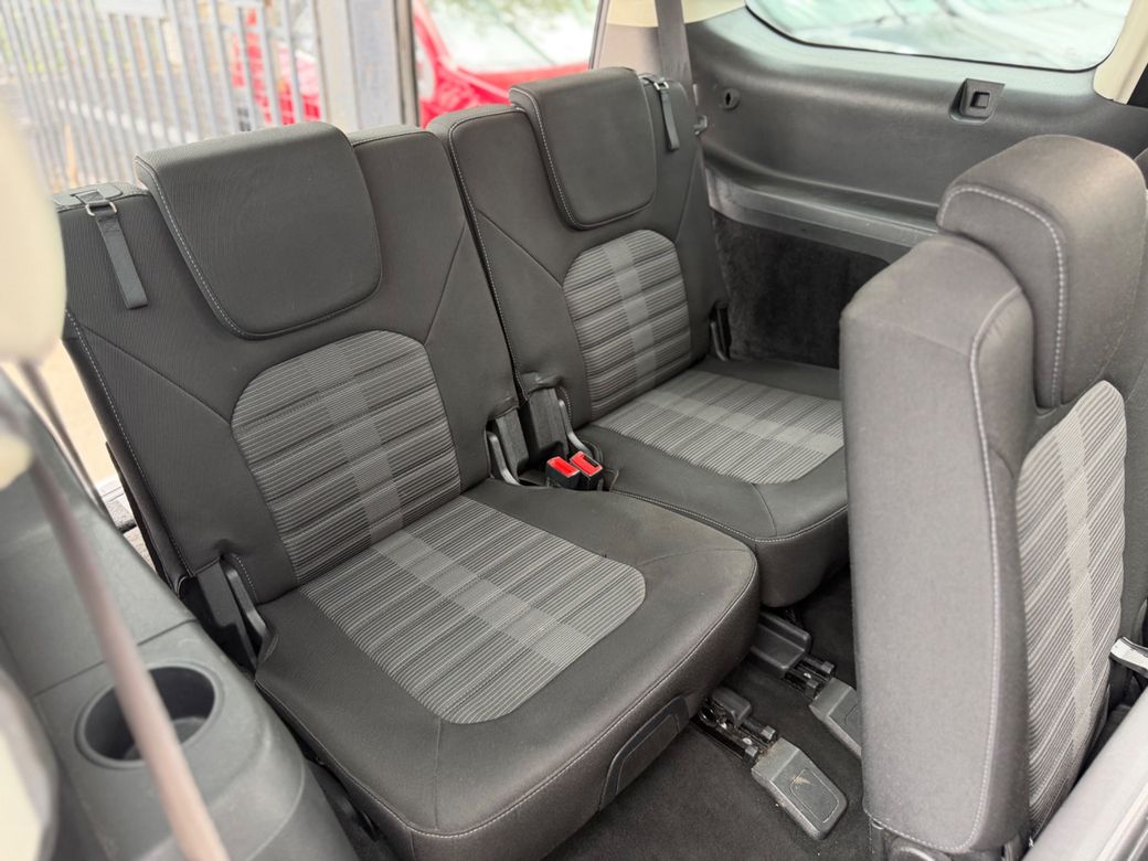 2017 Ford Galaxy