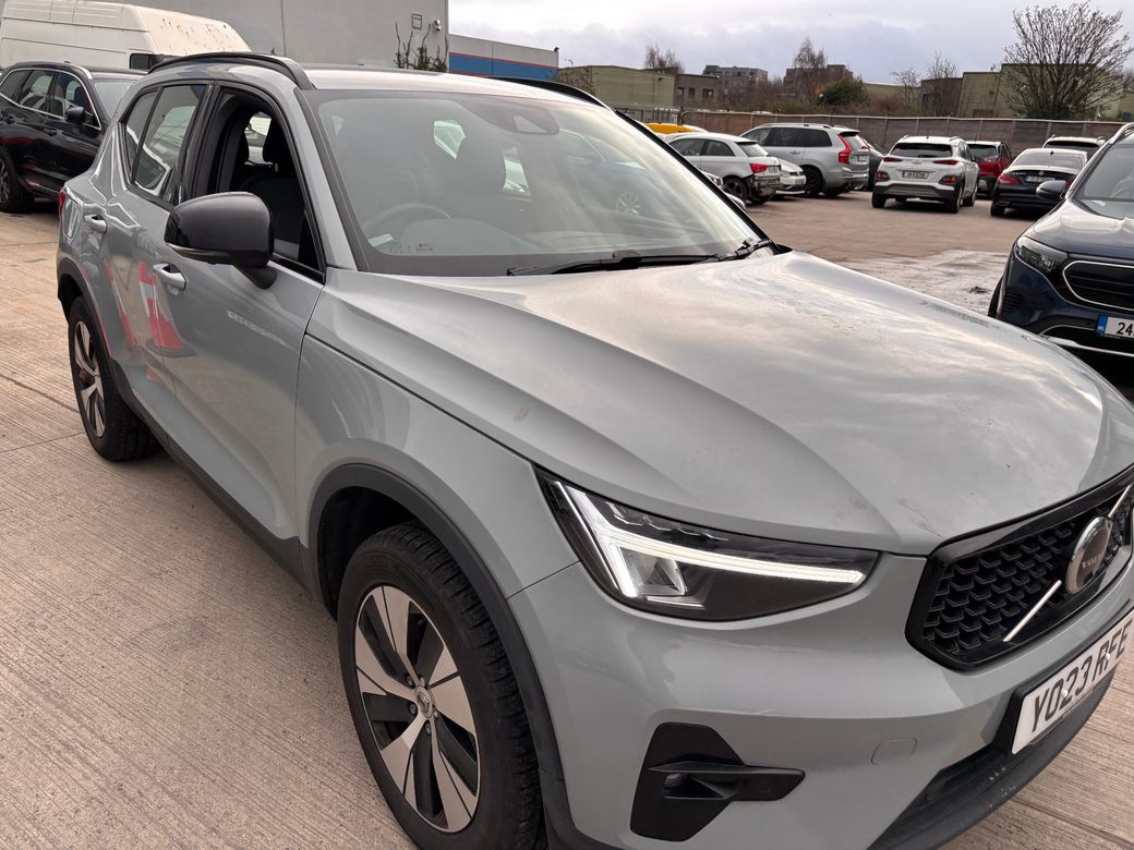 2023 Volvo XC40