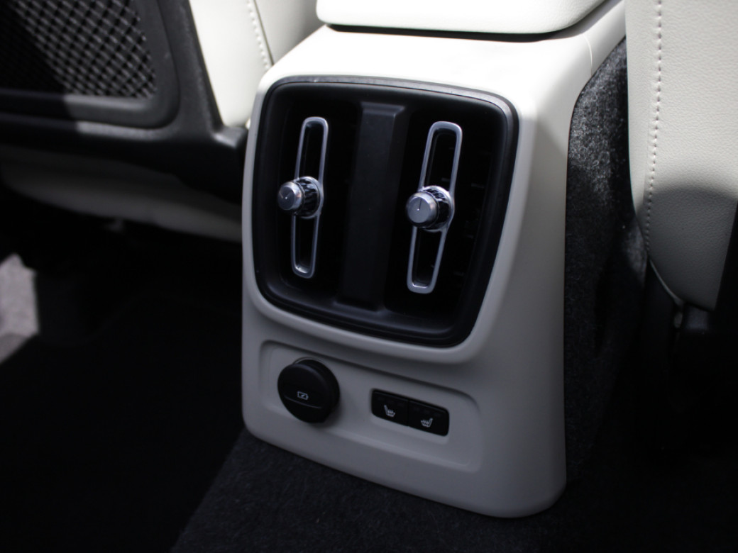 2021 Volvo XC40