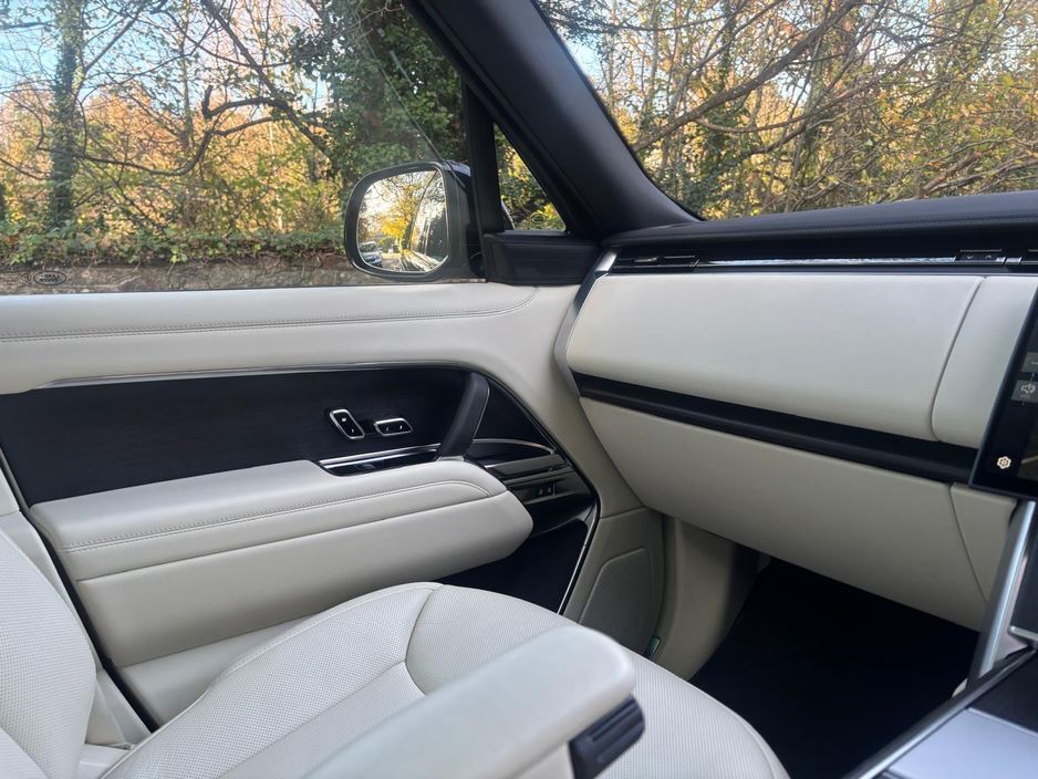 2025 Land Rover Range Rover