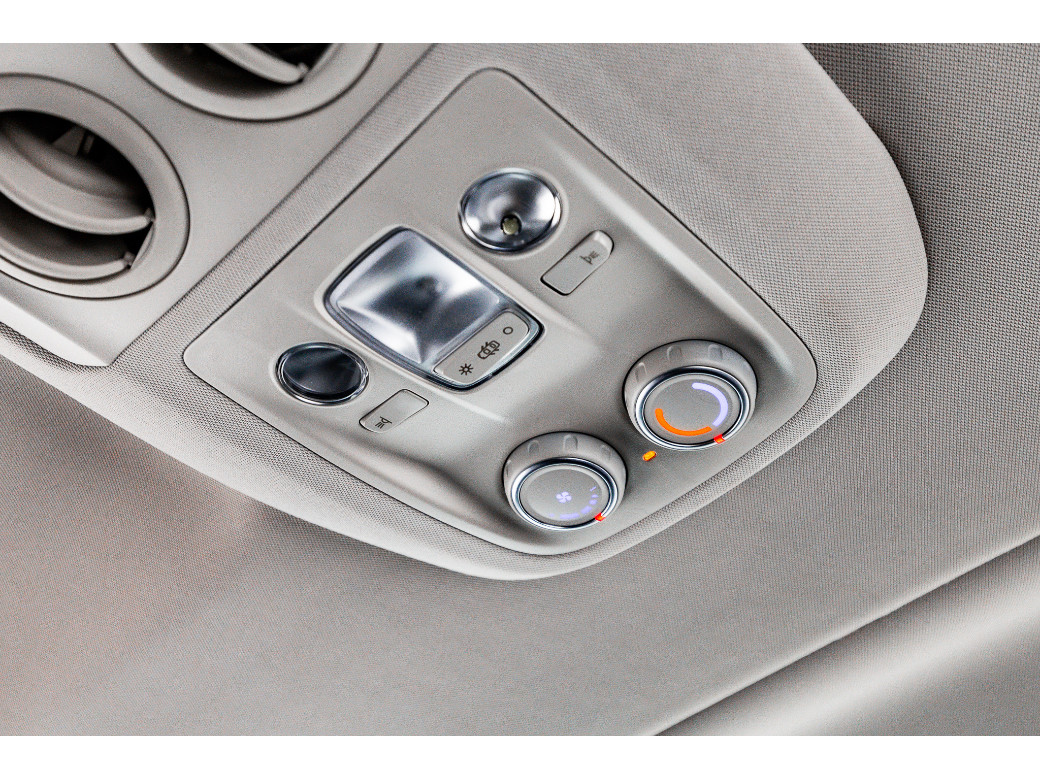 2025 Peugeot Traveller
