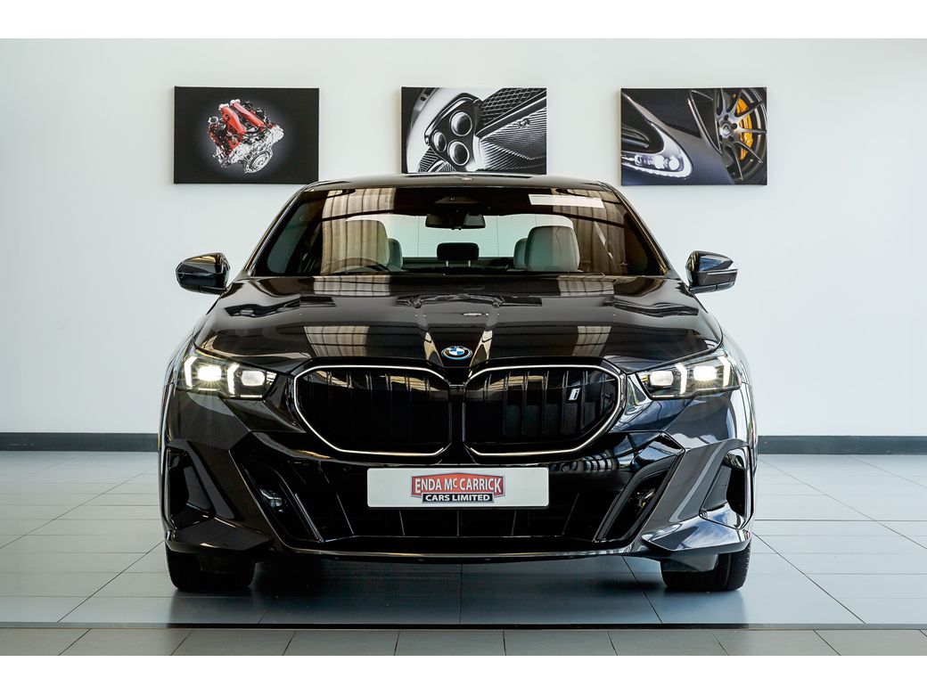 2025 BMW i5