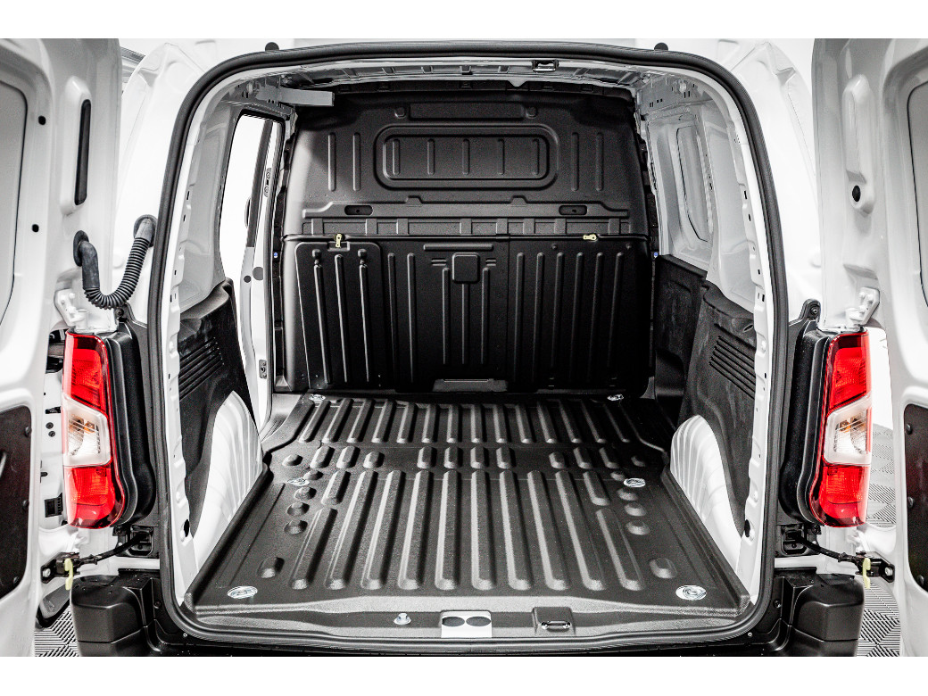 2025 Peugeot Partner