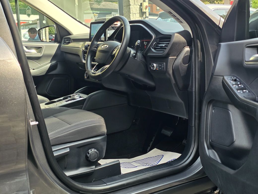 2023 Ford Kuga