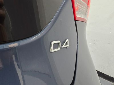 2018 Volvo V40