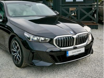 2024 BMW i5