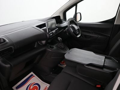 2021 Peugeot Partner