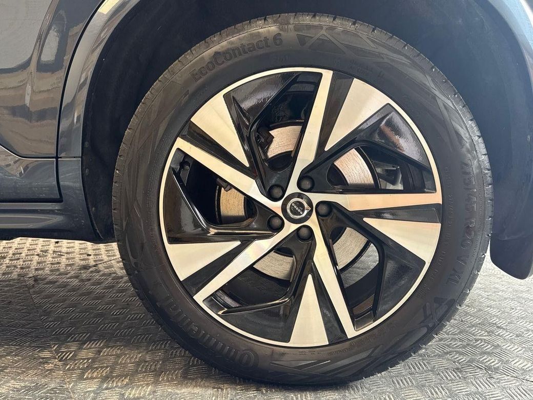 2021 Volvo XC90