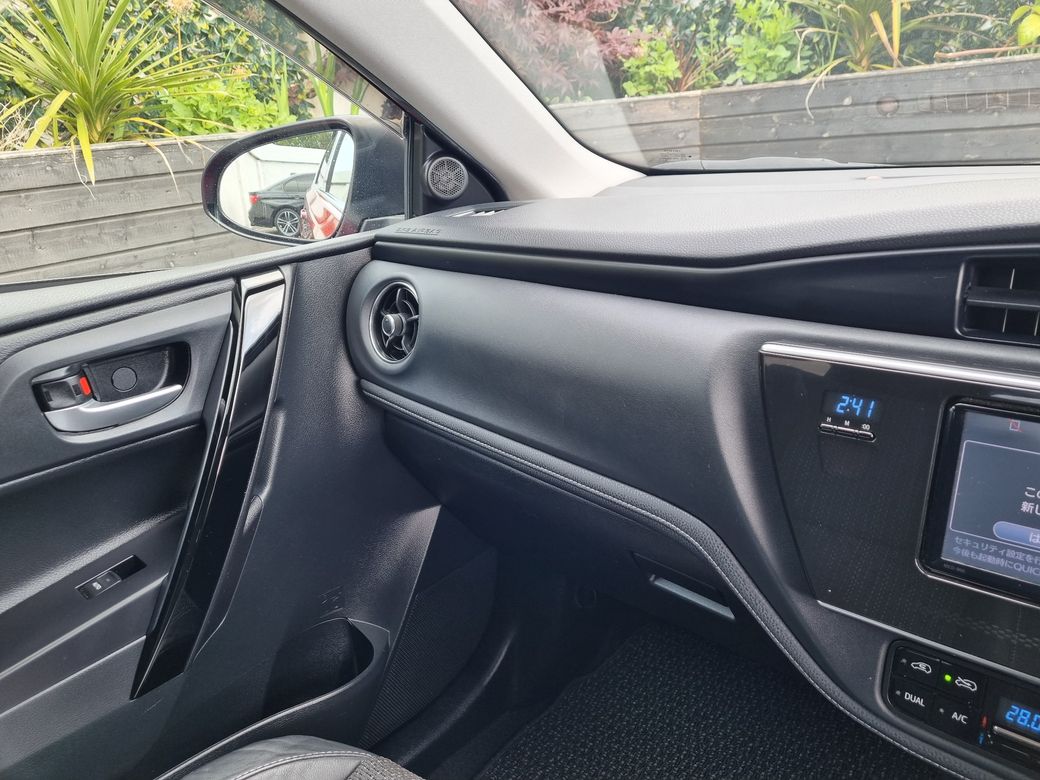 2016 Toyota Auris