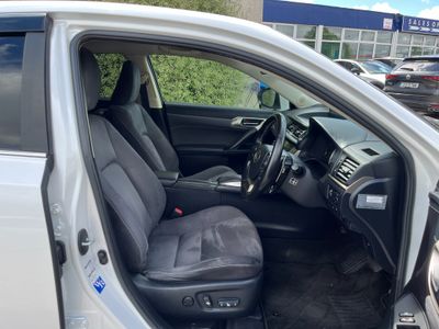 2017 Lexus CT 200h