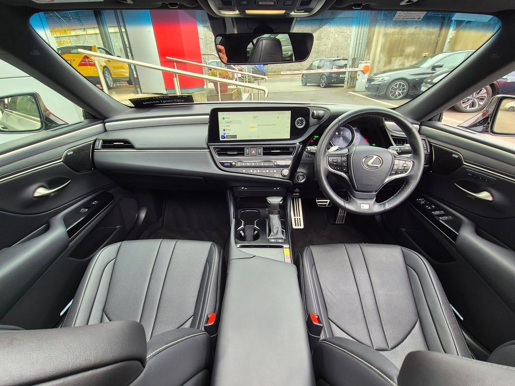 2023 Lexus ES 300h