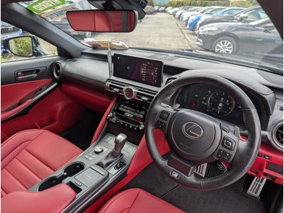 2021 Lexus IS 300h