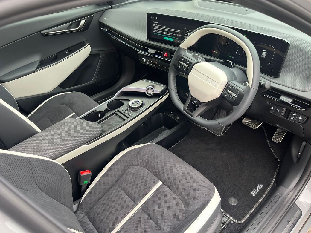 2025 Kia EV6