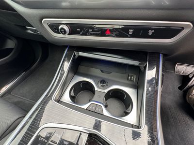 2023 BMW X7