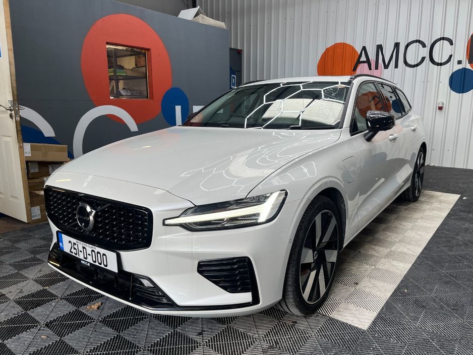 2025 Volvo V60
