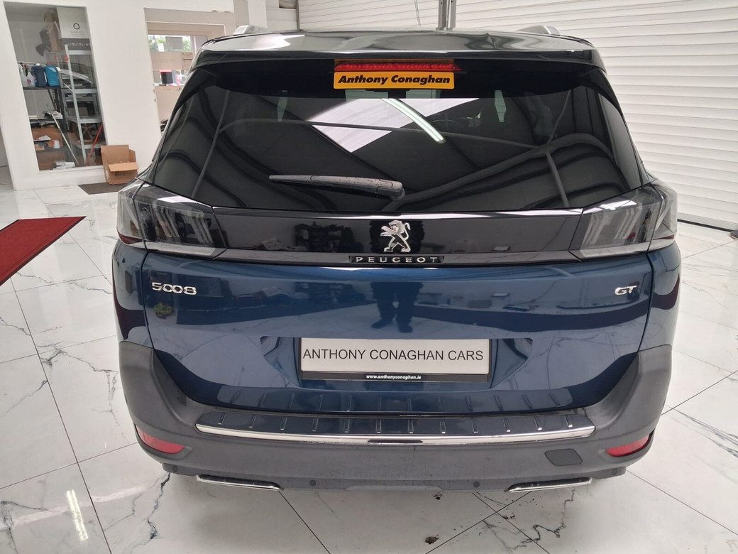 2021 Peugeot 5008