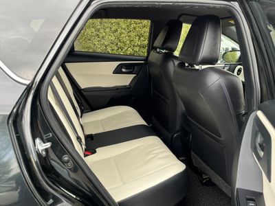 2016 Toyota Auris