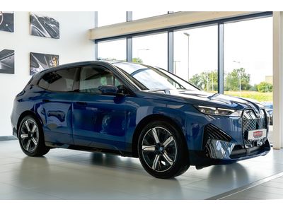 2023 BMW iX