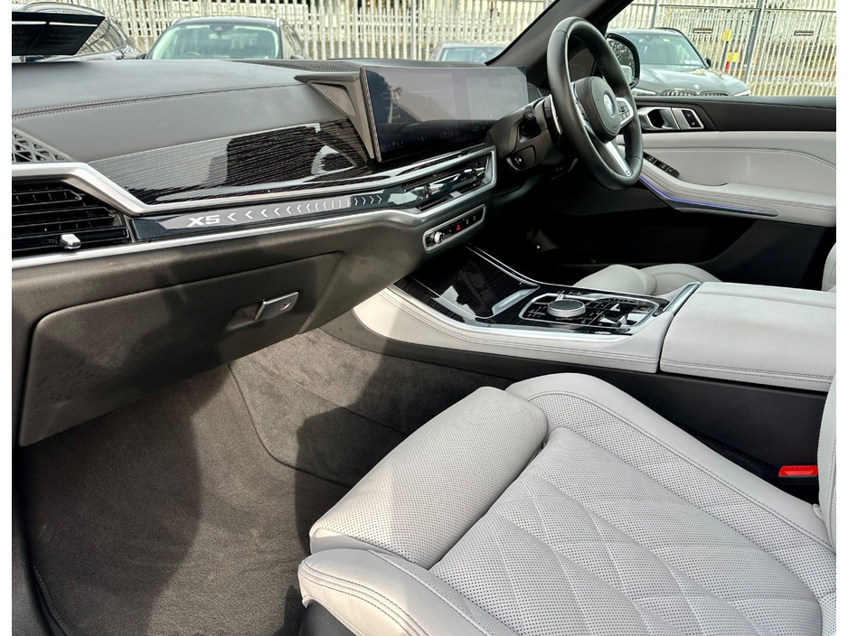 2025 BMW X5