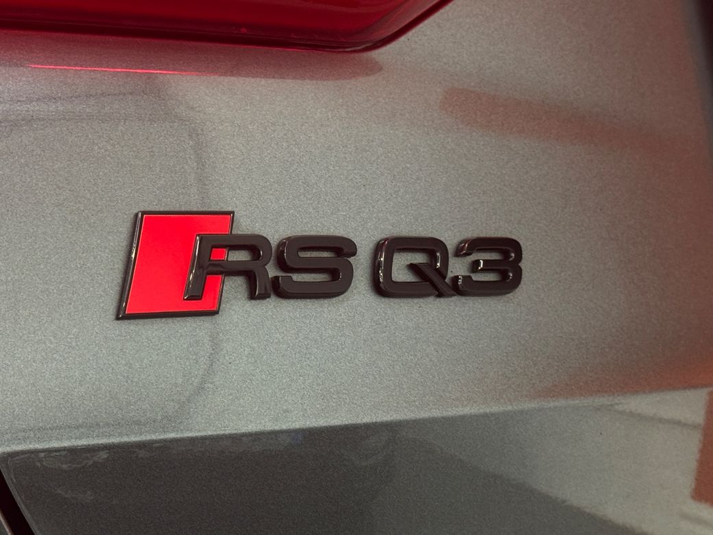 2022 Audi RS Q3