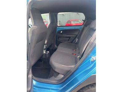 2017 Volkswagen up!