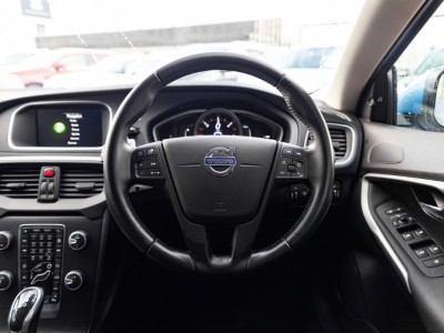 2016 Volvo V40