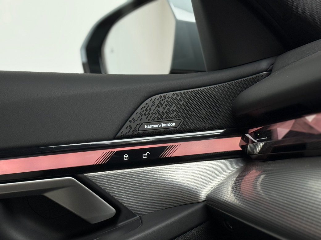 2024 BMW i5