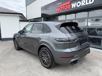 2023 Porsche Cayenne